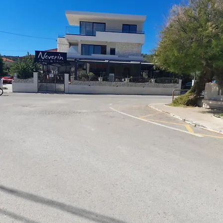 Domic Διαμέρισμα *
